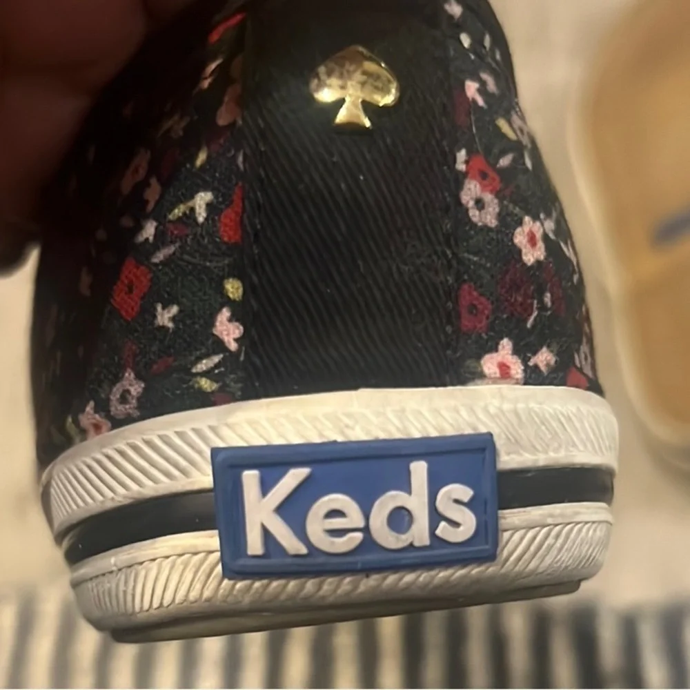 Kate Spade Keds Collaboration Floral Sneakers - Black and multicolor.    Size 7